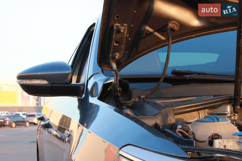 Седан Volkswagen Passat 2017 в Киеве