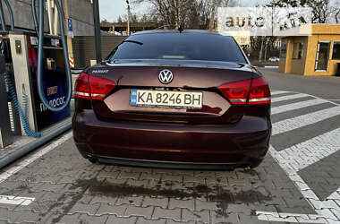 Седан Volkswagen Passat 2013 в Киеве