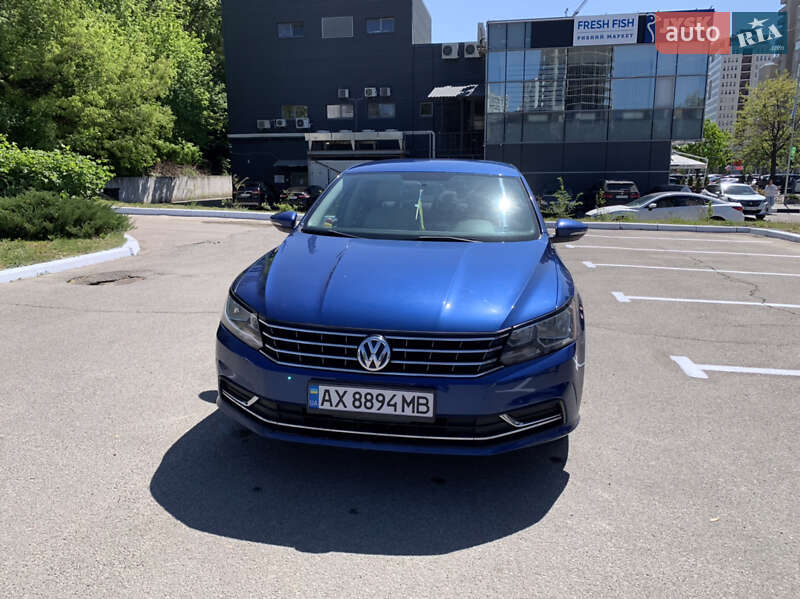 Седан Volkswagen Passat 2015 в Харькове