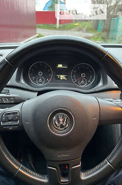 Седан Volkswagen Passat 2012 в Киеве