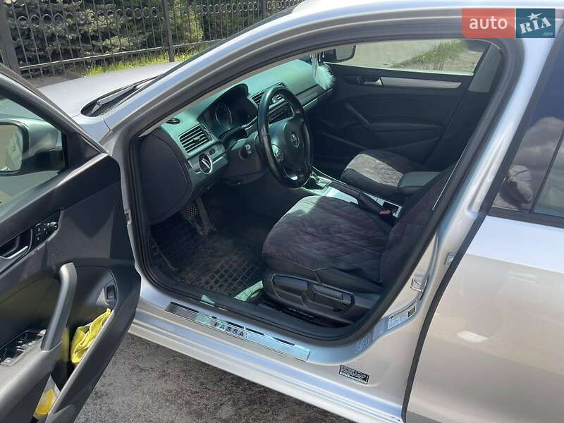 Седан Volkswagen Passat 2015 в Шептицькому фото 3 Седан Volkswagen Passat 2015 в Шептицькому
