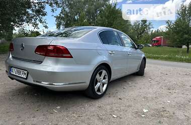 Седан Volkswagen Passat 2010 в Киеве