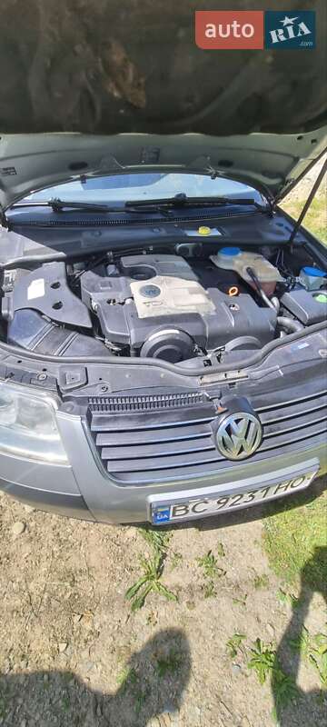 Универсал Volkswagen Passat 2004 в Сколе