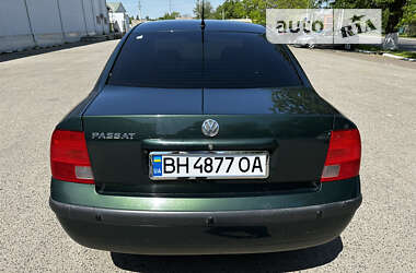 Седан Volkswagen Passat 1997 в Измаиле