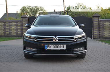 Универсал Volkswagen Passat 2014 в Дубно