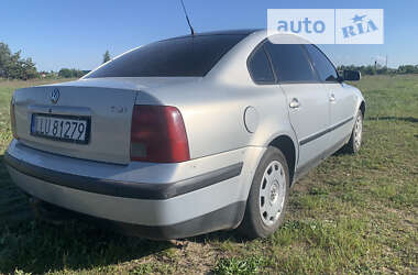 Седан Volkswagen Passat 1997 в Заречном