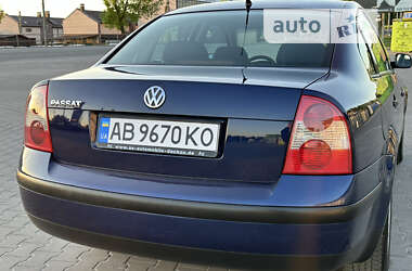 Седан Volkswagen Passat 2003 в Виннице