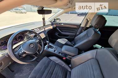 Седан Volkswagen Passat 2018 в Запоріжжі