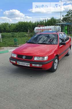 Седан Volkswagen Passat 1993 в Тернополі