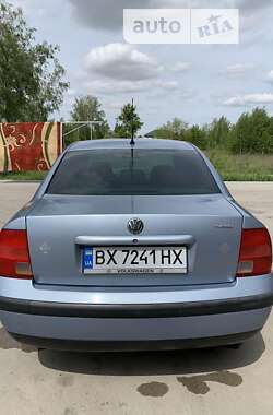 Седан Volkswagen Passat 1997 в Славуте