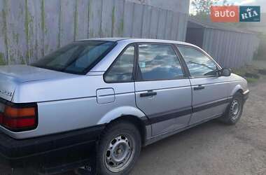 Седан Volkswagen Passat 1988 в 