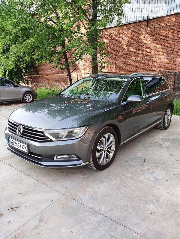 Універсал Volkswagen Passat 2016 в Вінниці