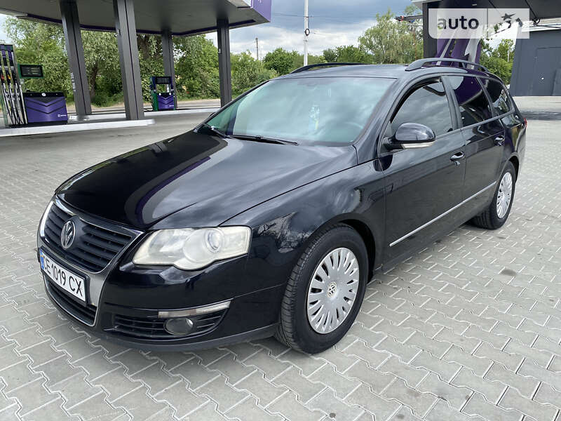 Универсал Volkswagen Passat 2005 в Черновцах