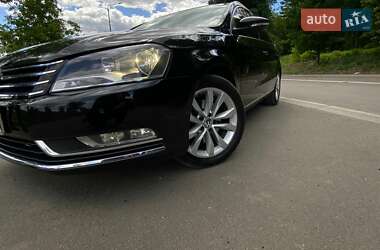 Універсал Volkswagen Passat 2013 в 