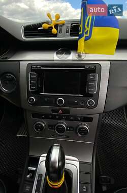 Універсал Volkswagen Passat 2013 в 