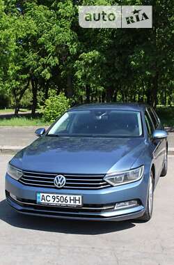 Універсал Volkswagen Passat 2014 в Володимир-Волинському
