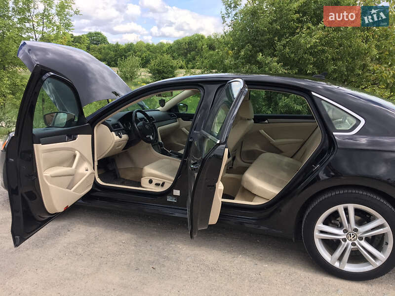 Седан Volkswagen Passat 2014 в Хмільнику