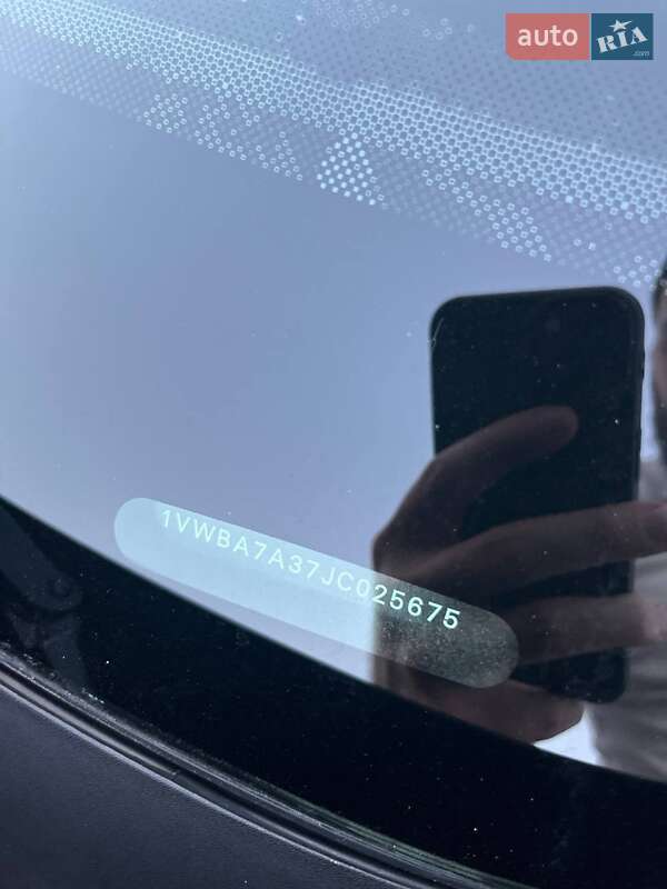 Седан Volkswagen Passat 2018 в Киеве