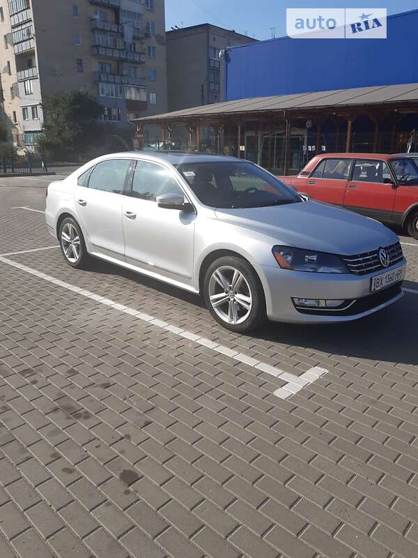 Седан Volkswagen Passat 2013 в Староконстантинове