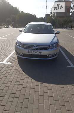 Седан Volkswagen Passat 2013 в Староконстантинове