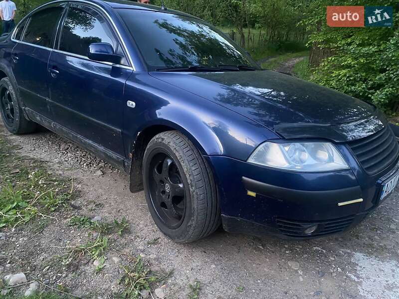 Седан Volkswagen Passat 2000 в Межгорье