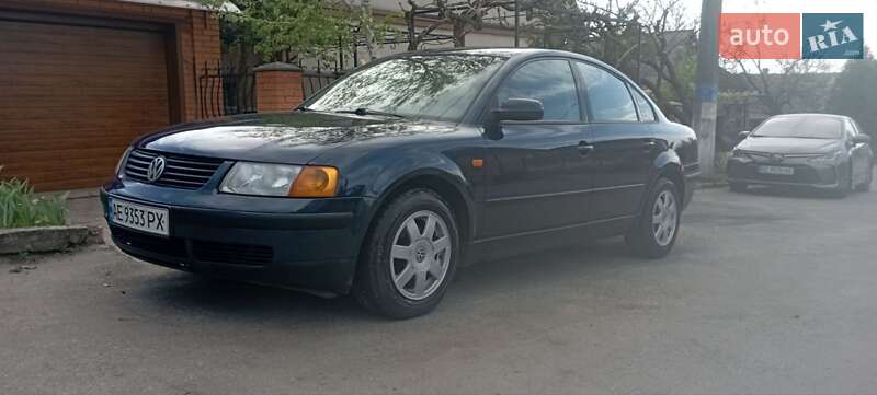 Седан Volkswagen Passat 1997 в Кривом Роге