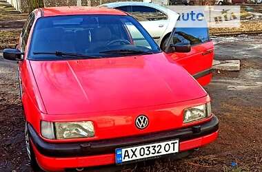 Седан Volkswagen Passat 1988 в Харкові