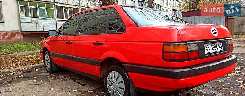 Седан Volkswagen Passat 1988 в Харкові