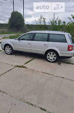 Універсал Volkswagen Passat 2001 в Києві