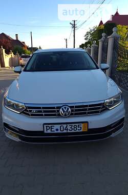 Универсал Volkswagen Passat 2018 в Черновцах