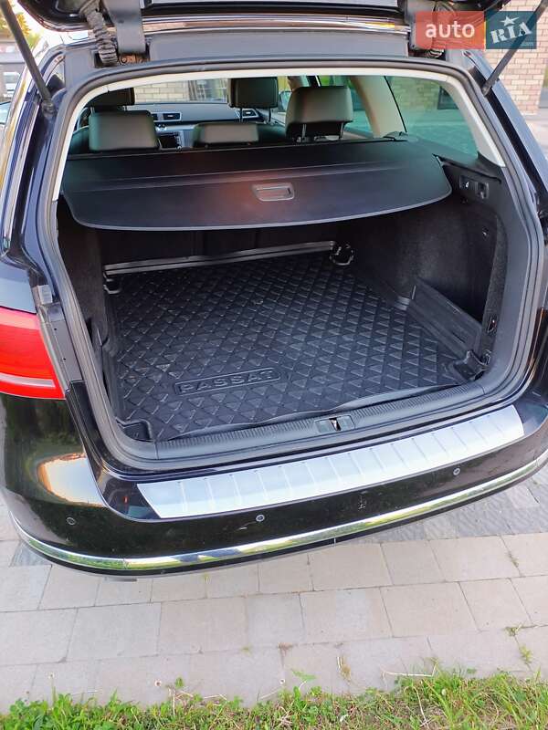 Универсал Volkswagen Passat 2012 в Львове