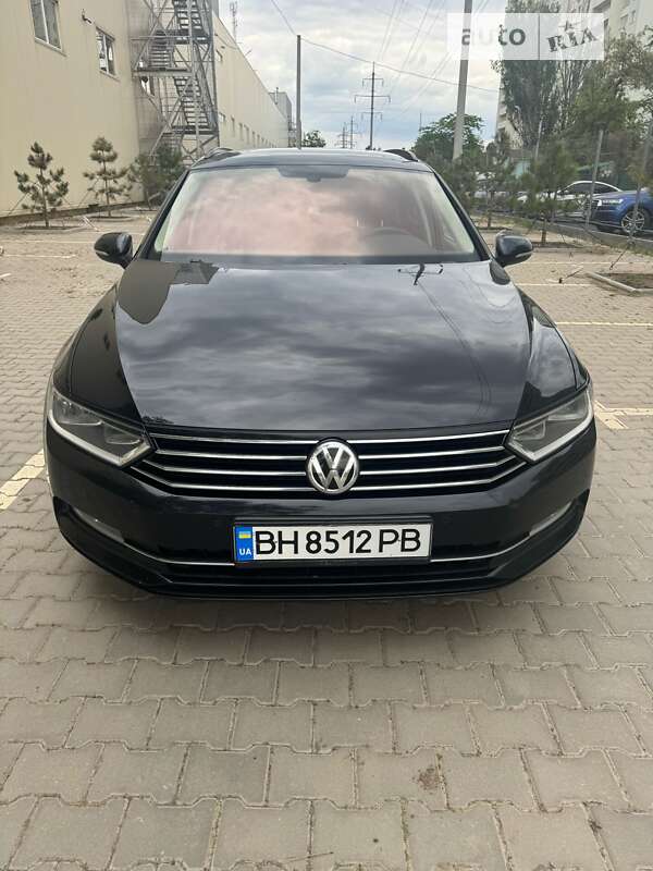 Універсал Volkswagen Passat 2016 в Одесі