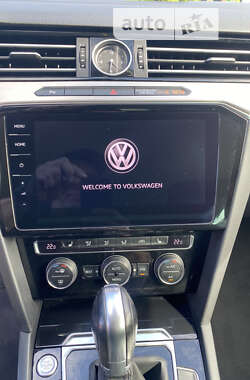 Универсал Volkswagen Passat 2017 в Луцке