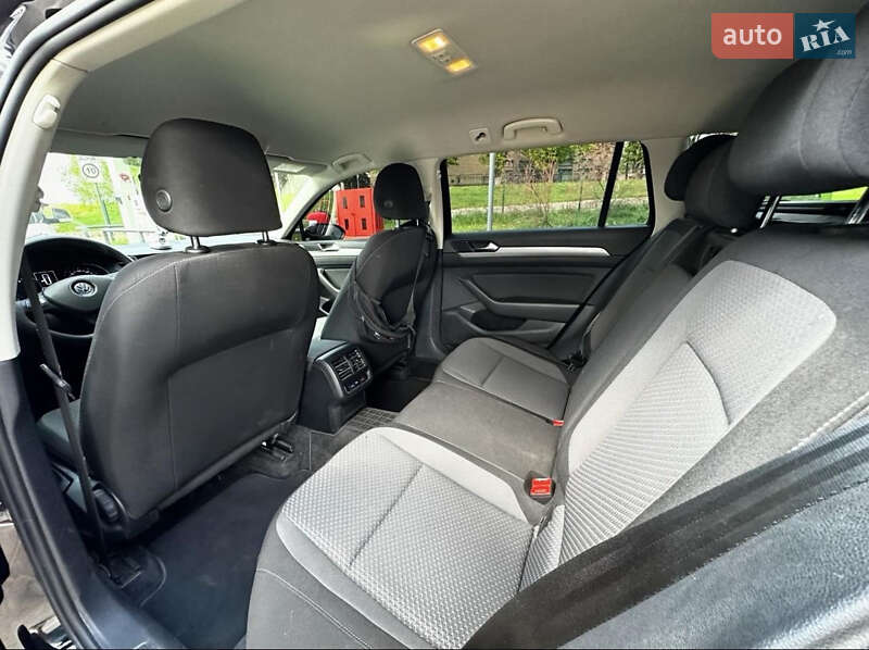 Универсал Volkswagen Passat 2015 в Первомайске