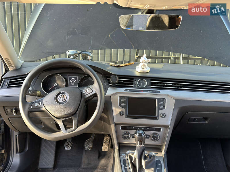 Универсал Volkswagen Passat 2015 в Первомайске