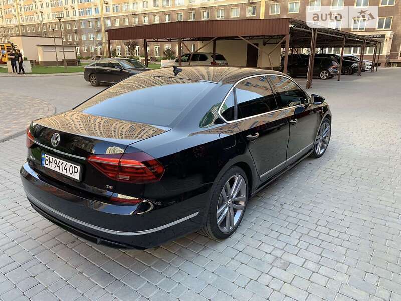 Седан Volkswagen Passat 2017 в Измаиле
