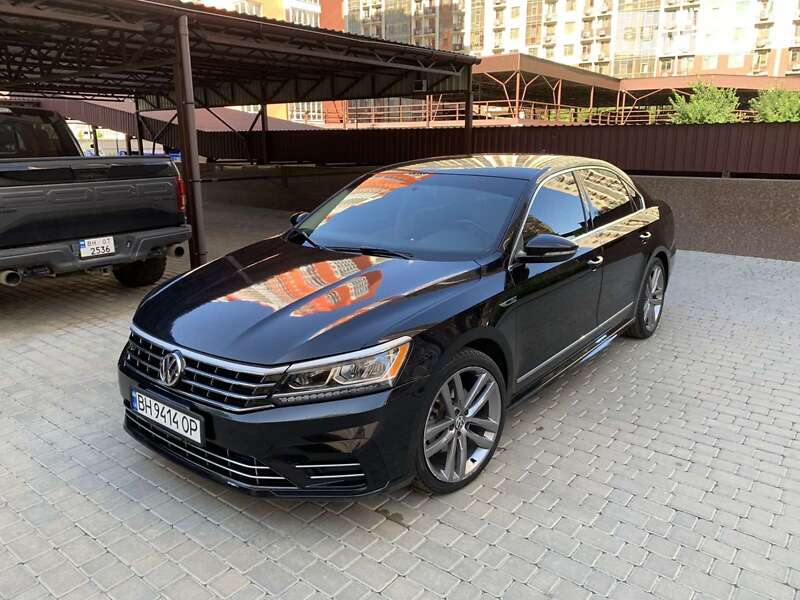 Седан Volkswagen Passat 2017 в Измаиле