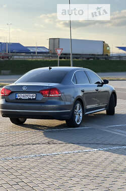 Седан Volkswagen Passat 2014 в Хусте