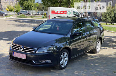 Volkswagen Passat 2011