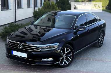 Седан Volkswagen Passat 2015 в Хмельницком