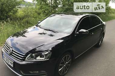 Седан Volkswagen Passat 2014 в Мукачево