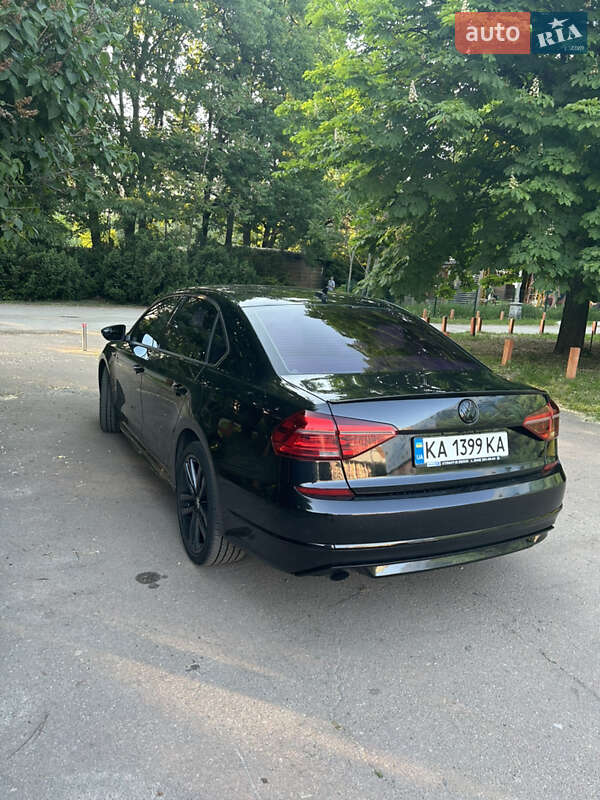 Седан Volkswagen Passat 2017 в Ірпені