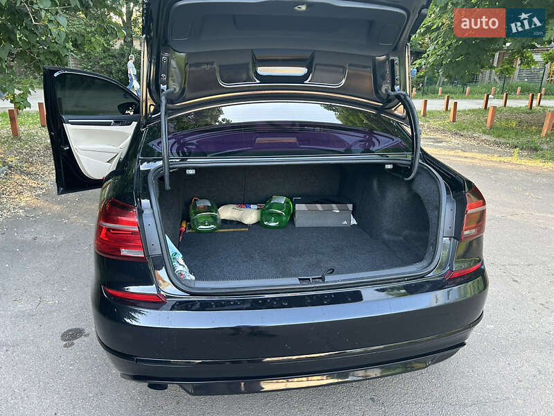 Седан Volkswagen Passat 2017 в Ірпені