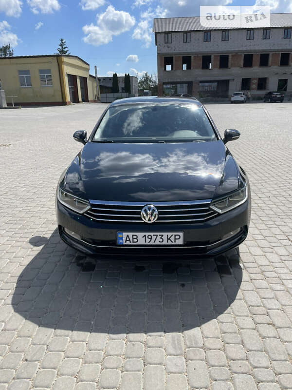 Седан Volkswagen Passat 2018 в Ильинцах