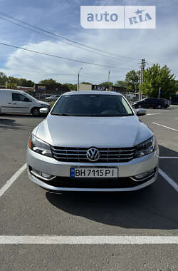 Седан Volkswagen Passat 2014 в Одесі