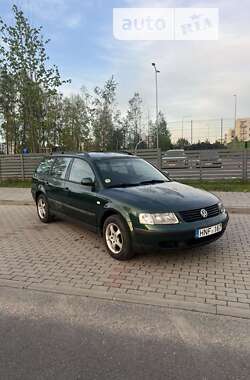 Универсал Volkswagen Passat 2000 в Львове