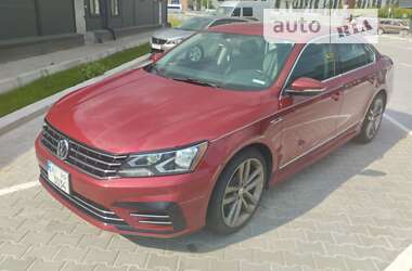 Седан Volkswagen Passat 2016 в Києві