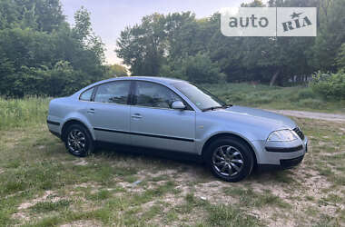 Седан Volkswagen Passat 2002 в Виннице