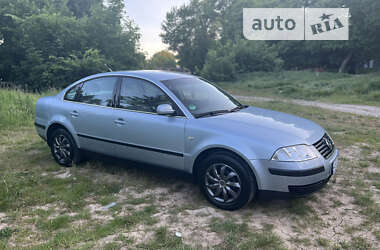 Седан Volkswagen Passat 2002 в Виннице