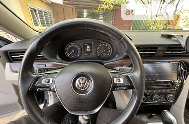 Седан Volkswagen Passat 2020 в Фастові